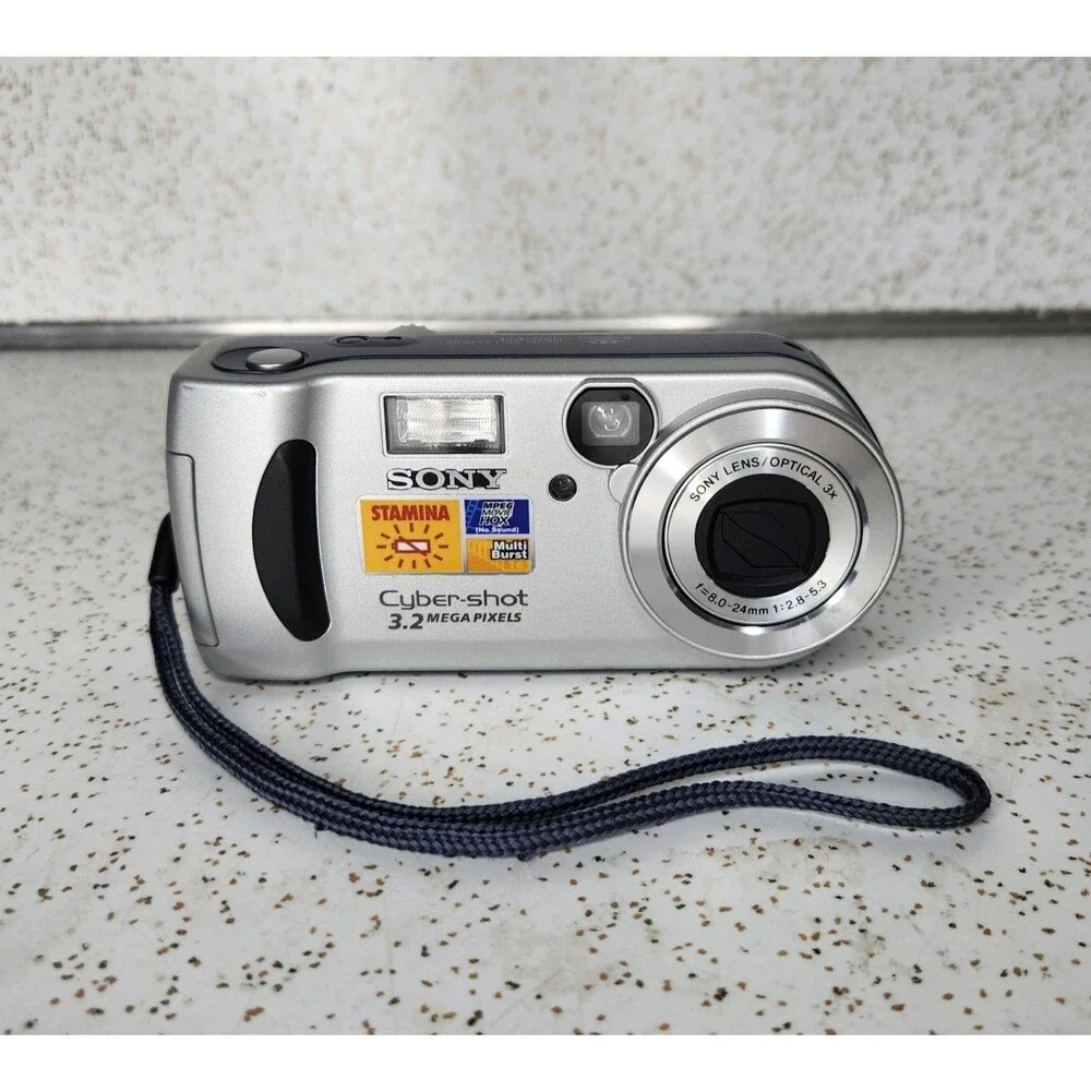 Sony Cyber-shot DSC-P71 3.2MP 3x Zoom Digital Camera w/ Case Tested & Works Lot
